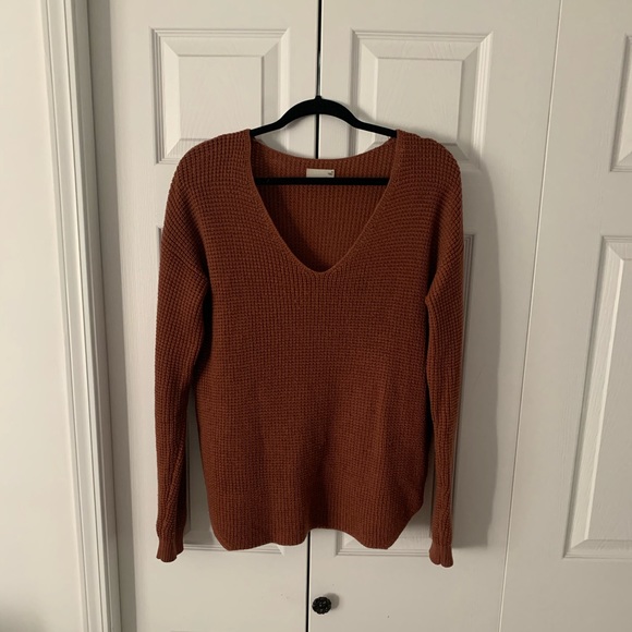 Aritzia • Wolter Sweater